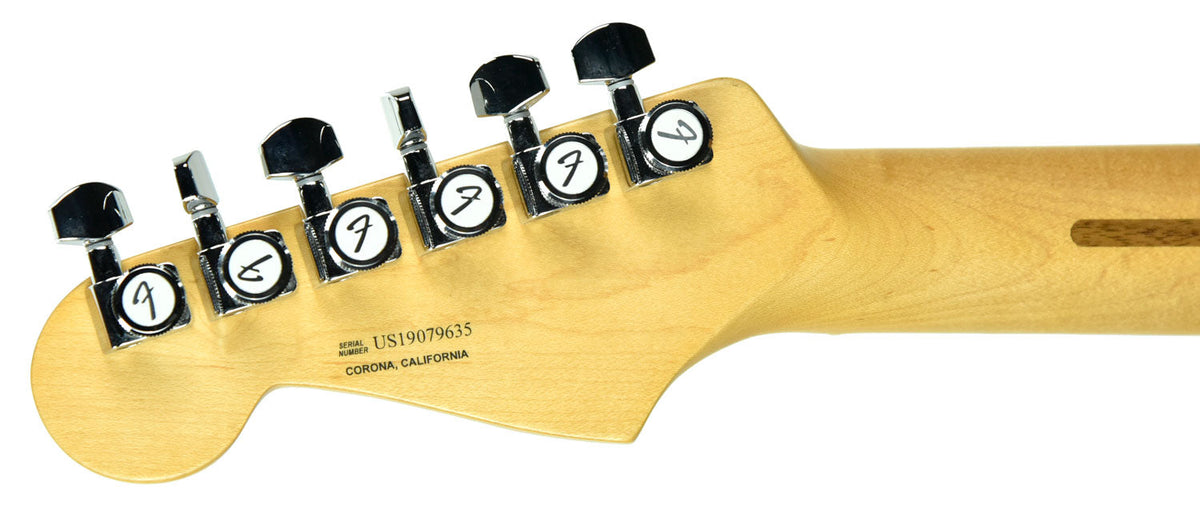Fender American Ultra Stratocaster in Aged Natural US19079635