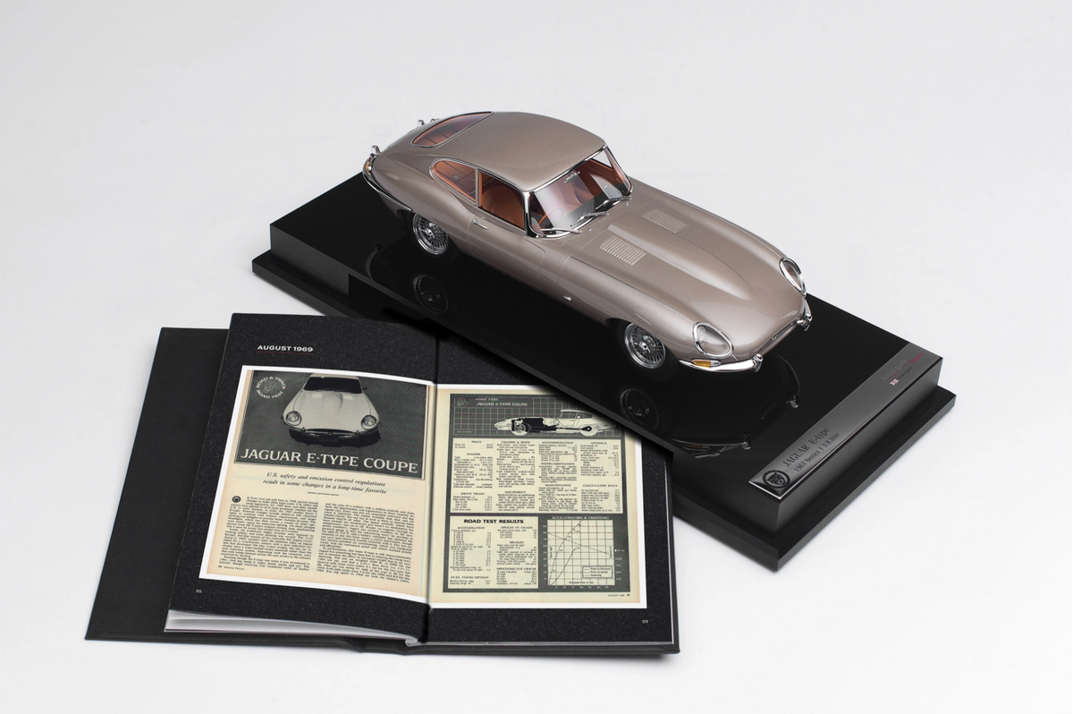 Amalgam Collection - Jaguar E-Type Coupe Road & Track 1:18 Scale