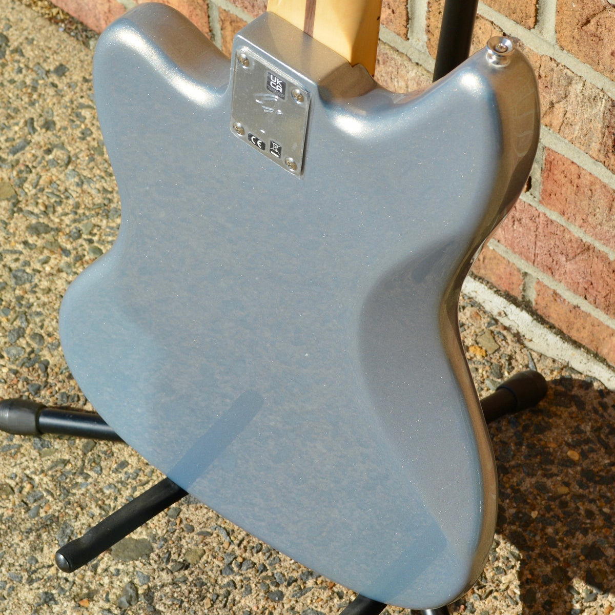 Fender Player Jaguar® Bass, Maple Fingerboard, Silver