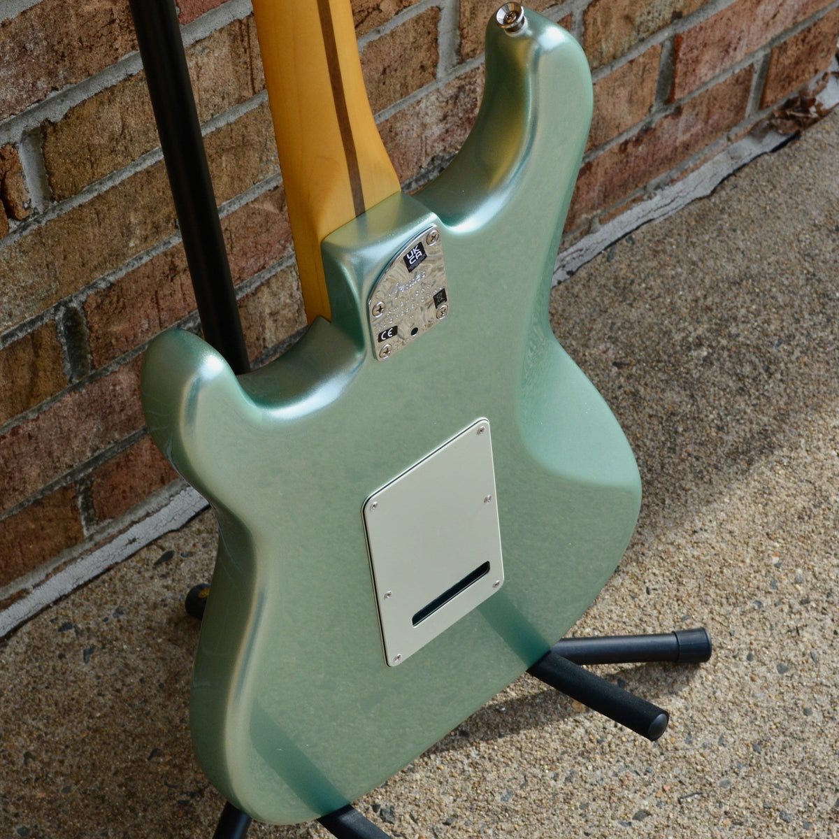 Fender American Professional II Stratocaster®, Maple Fingerboard, Mystic Surf Green