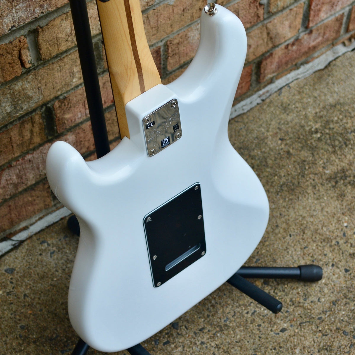Fender American Performer Stratocaster®, Rosewood Fingerboard, Arctic White