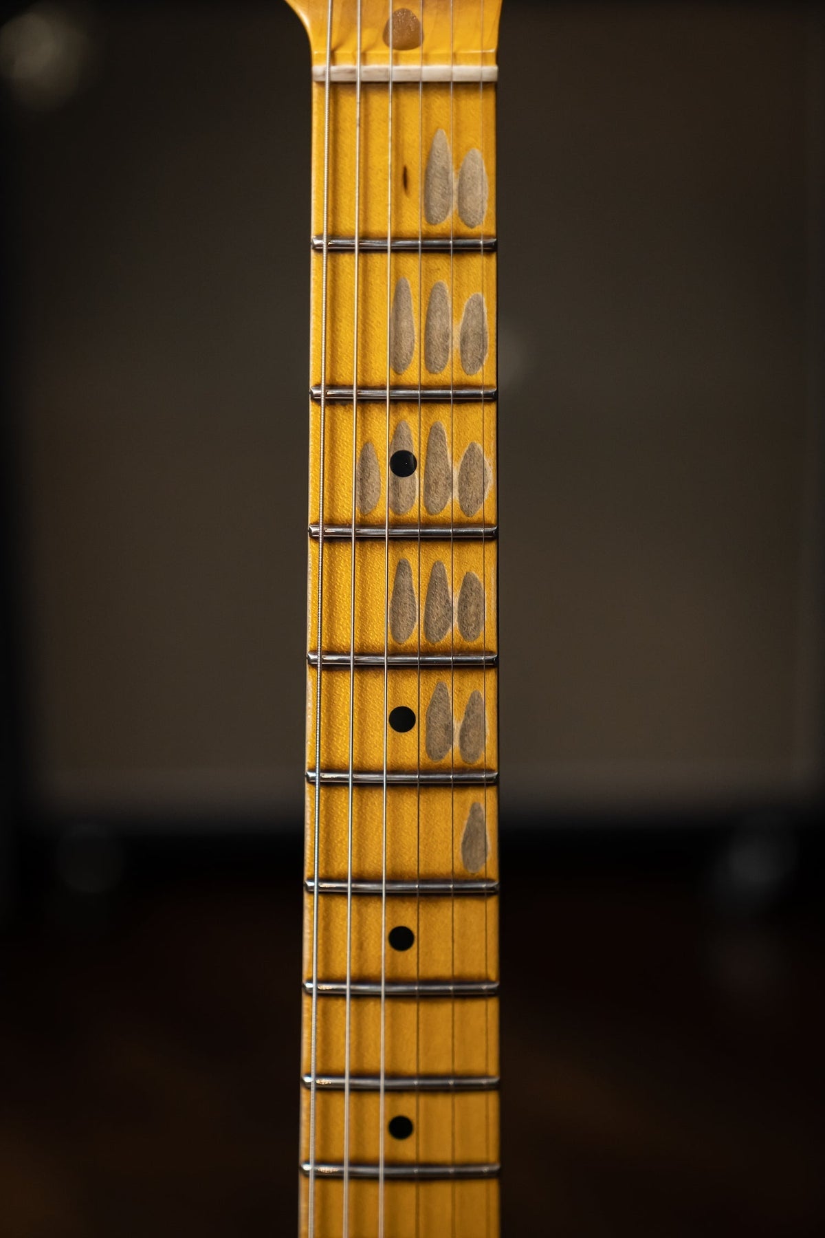 Fender Custom Shop Limited Edition '57 Stratocaster Relic Electric Guitar - Wide-Fade 2-Color Sunburst