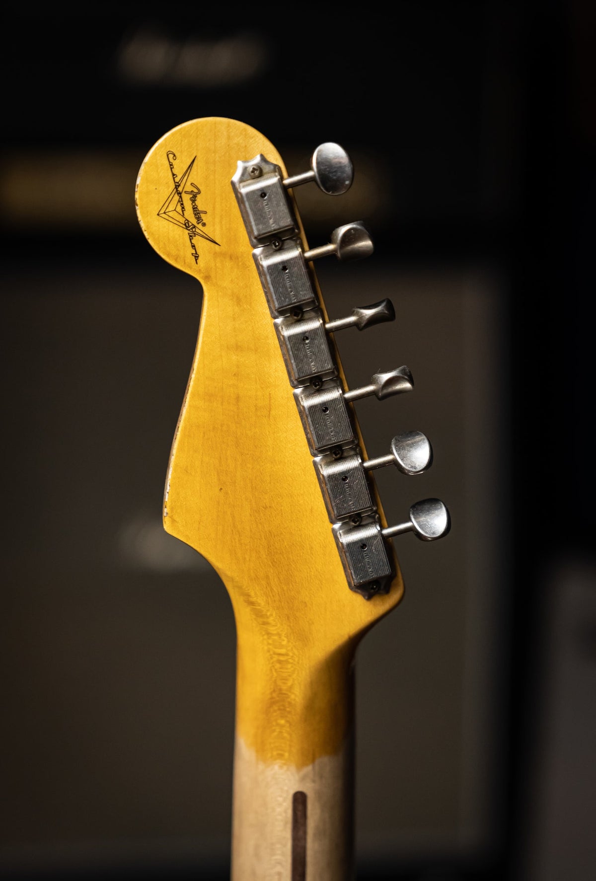 Fender Custom Shop Limited Edition '57 Stratocaster Relic Electric Guitar - Wide-Fade 2-Color Sunburst