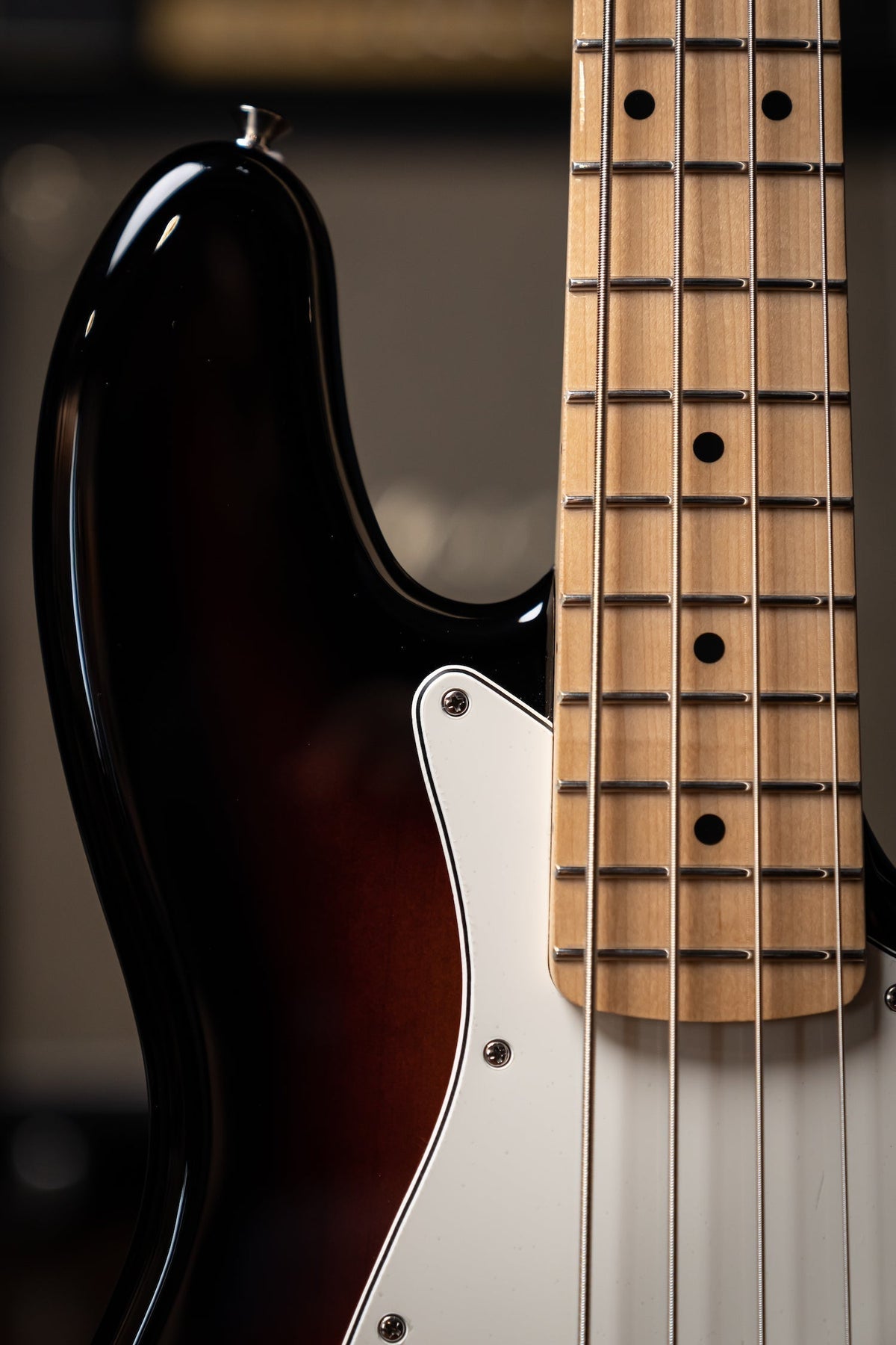 Fender Player Jazz Bass Maple Neck - 3-Color Sunburst