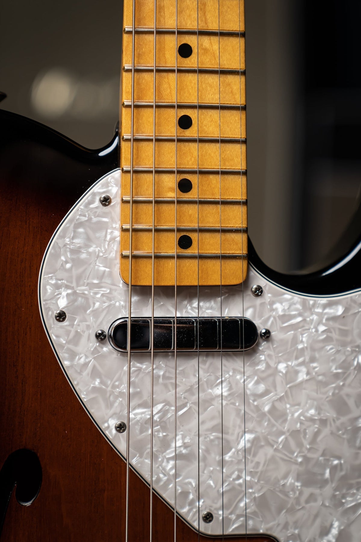 2014 Fender American Vintage ’69 Thinline Telecaster Electric Guitar - Sunburst