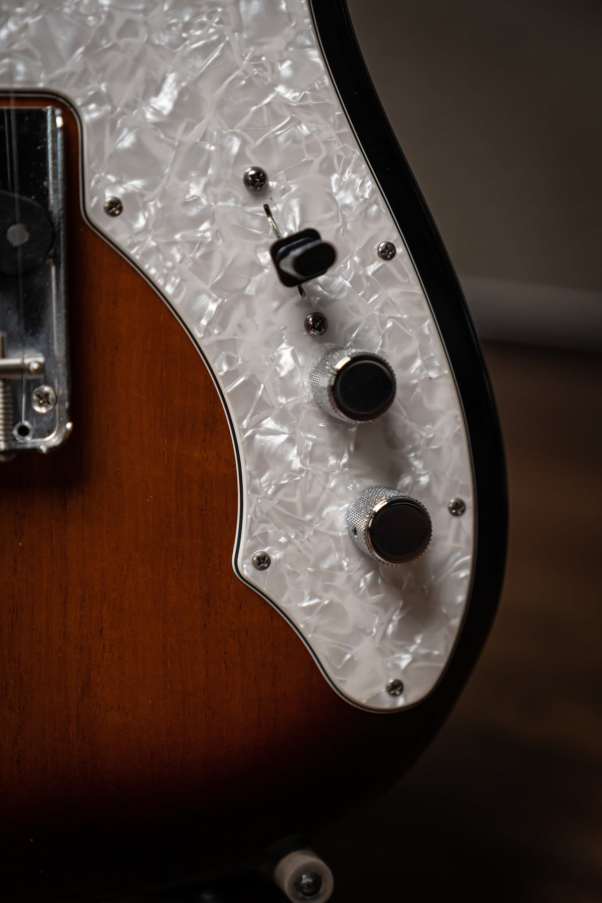 2014 Fender American Vintage ’69 Thinline Telecaster Electric Guitar - Sunburst