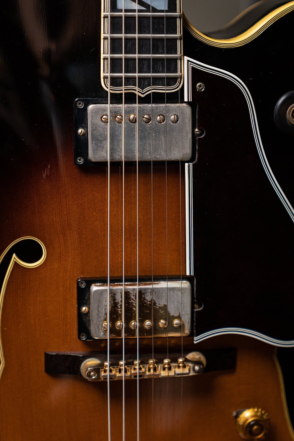 1961 Gibson Super 400 CES with Factory Varitone Stereo Electric Guitar - Sunburst