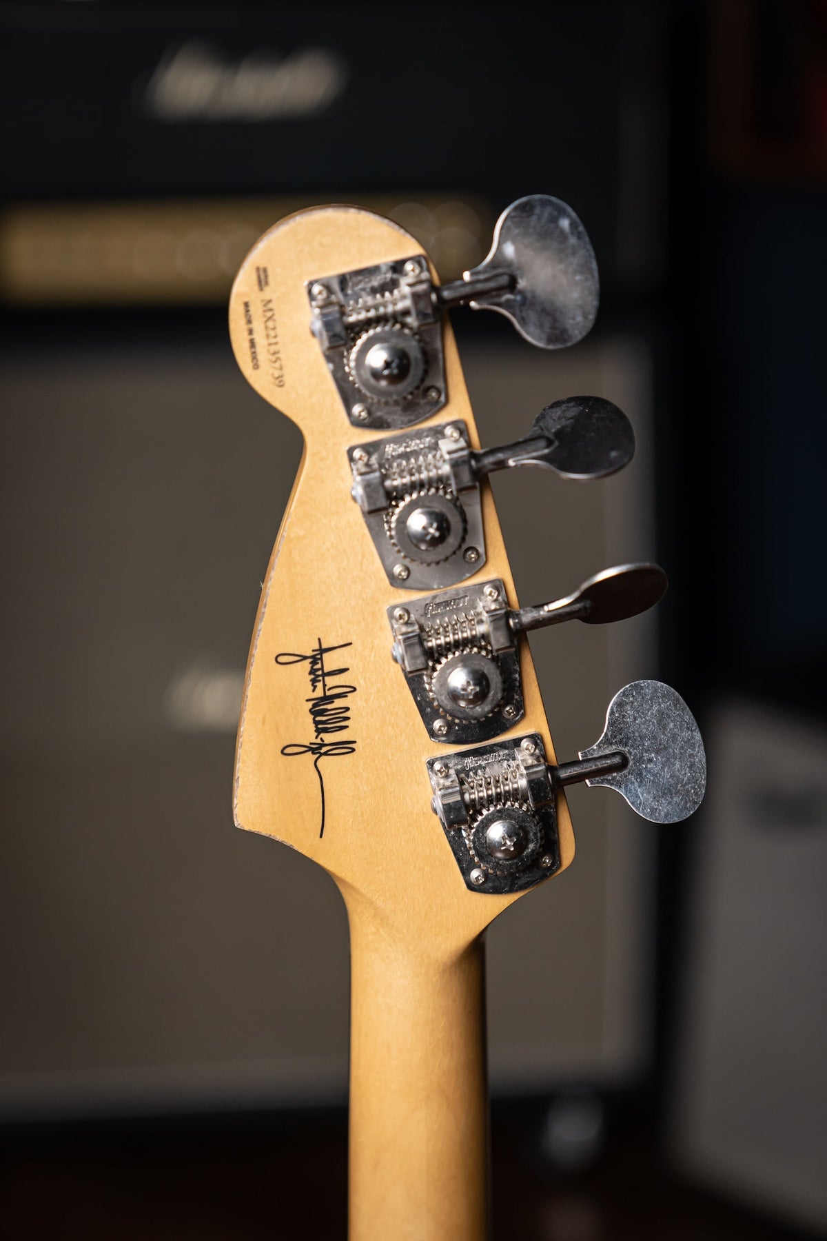 Fender JMJ Road Worn Mustang Bass - Faded Daphne Blue