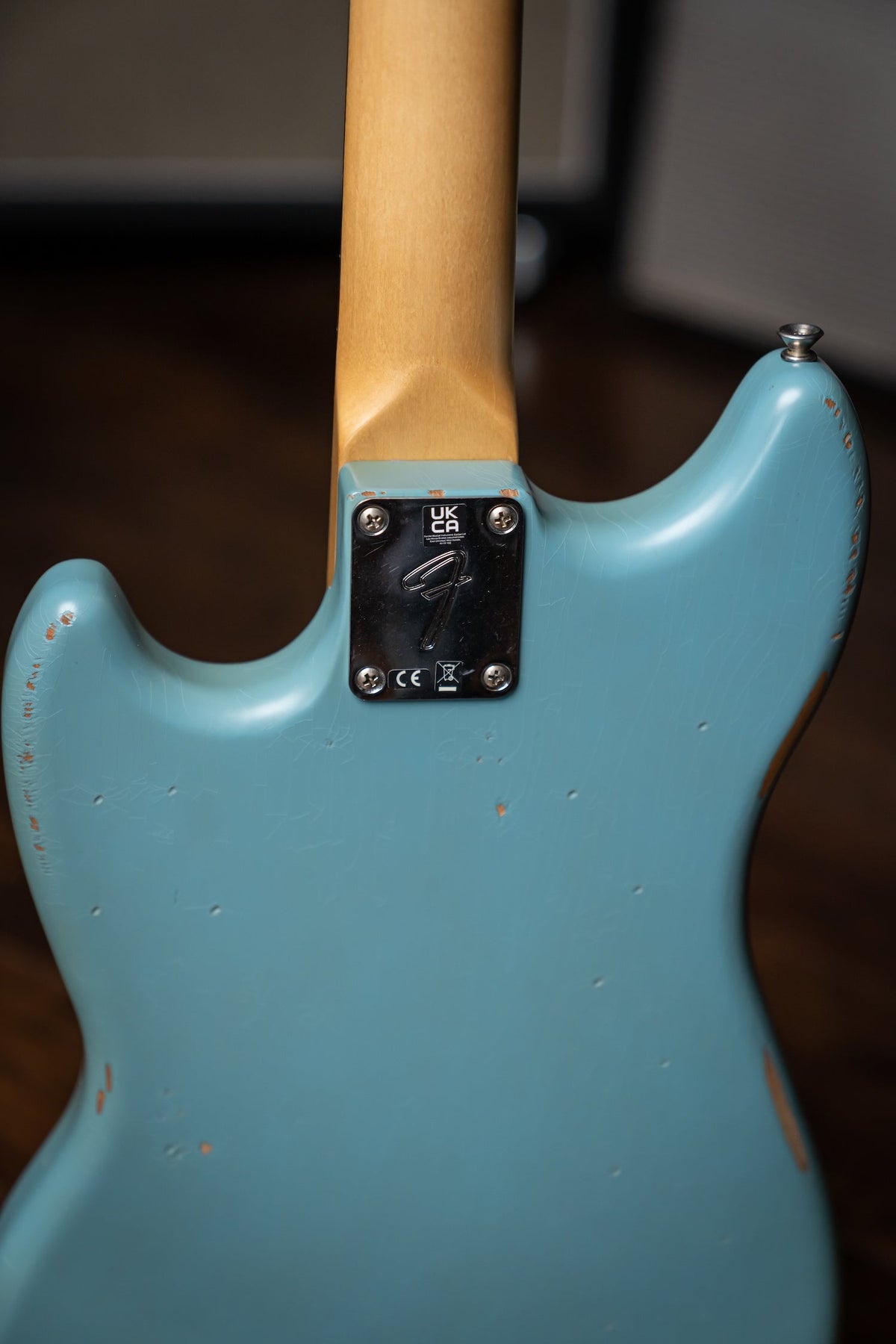 Fender JMJ Road Worn Mustang Bass - Faded Daphne Blue