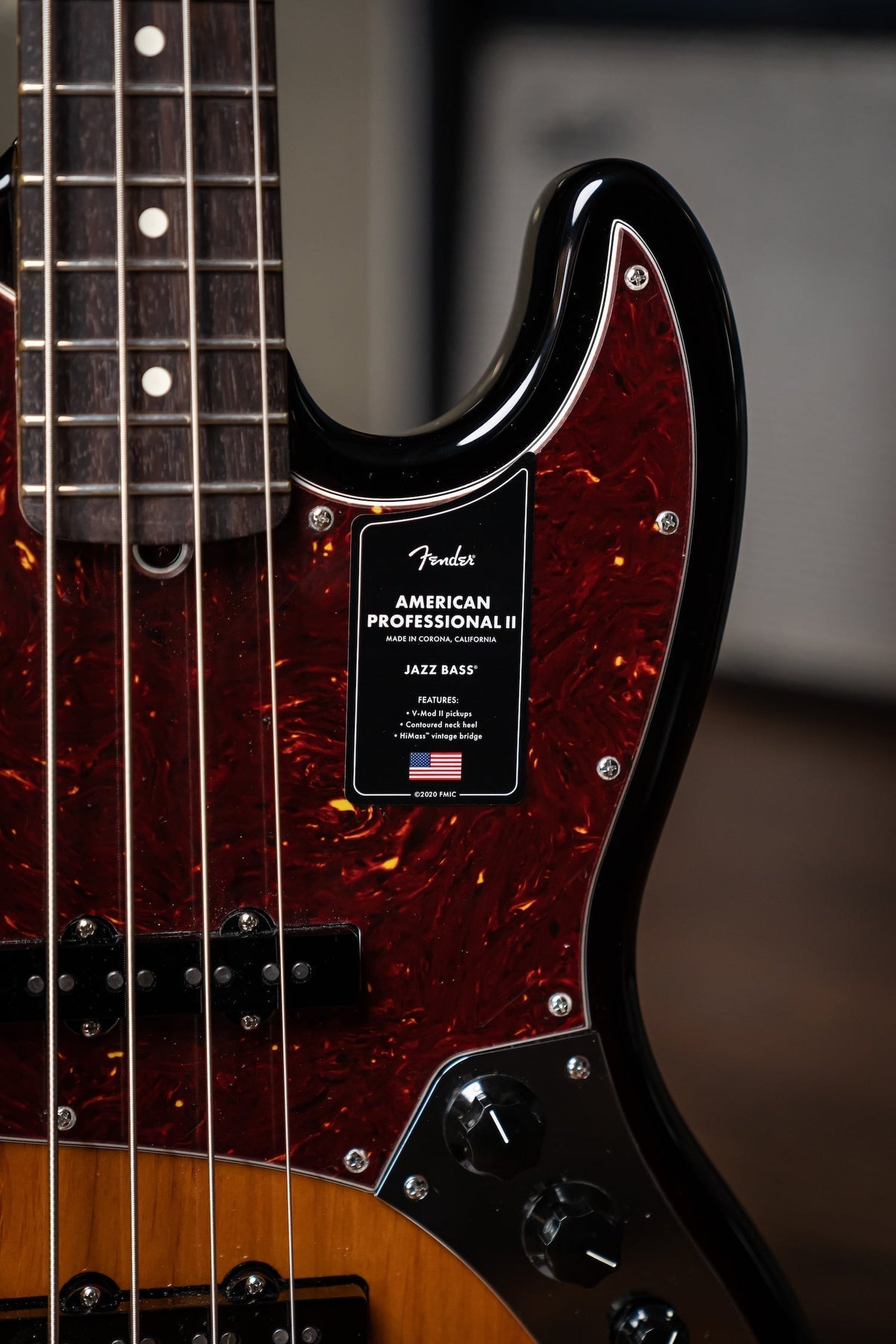 Fender American Professional II Jazz Bass - 3-Color Sunburst