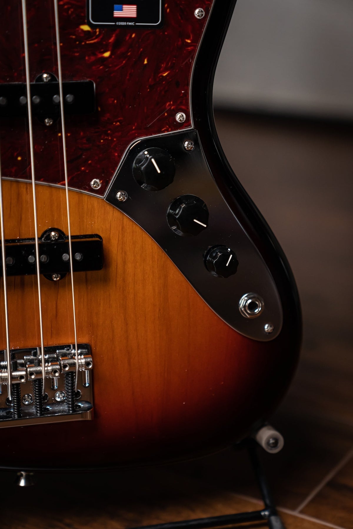 Fender American Professional II Jazz Bass - 3-Color Sunburst
