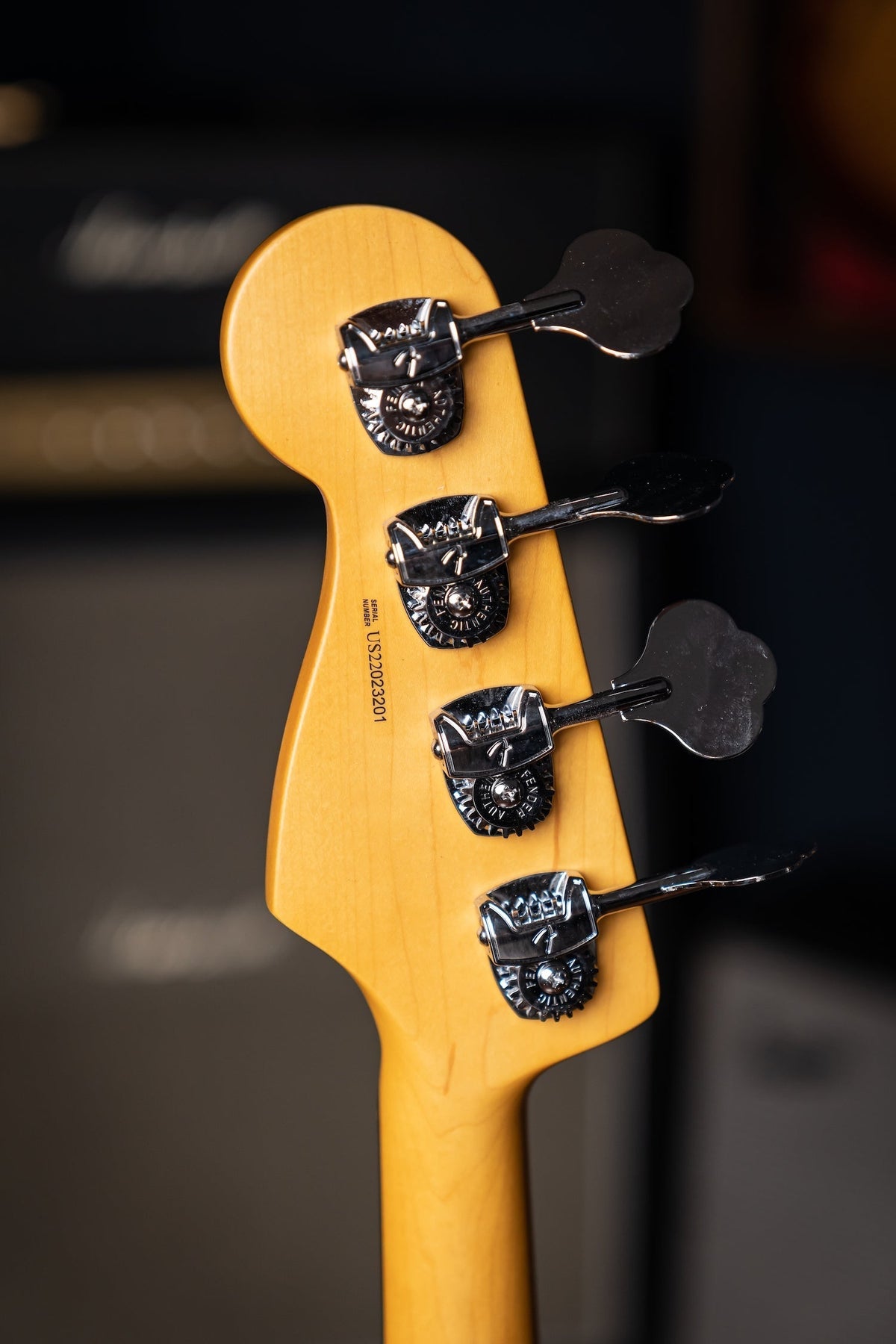 Fender American Professional II Jazz Bass - 3-Color Sunburst