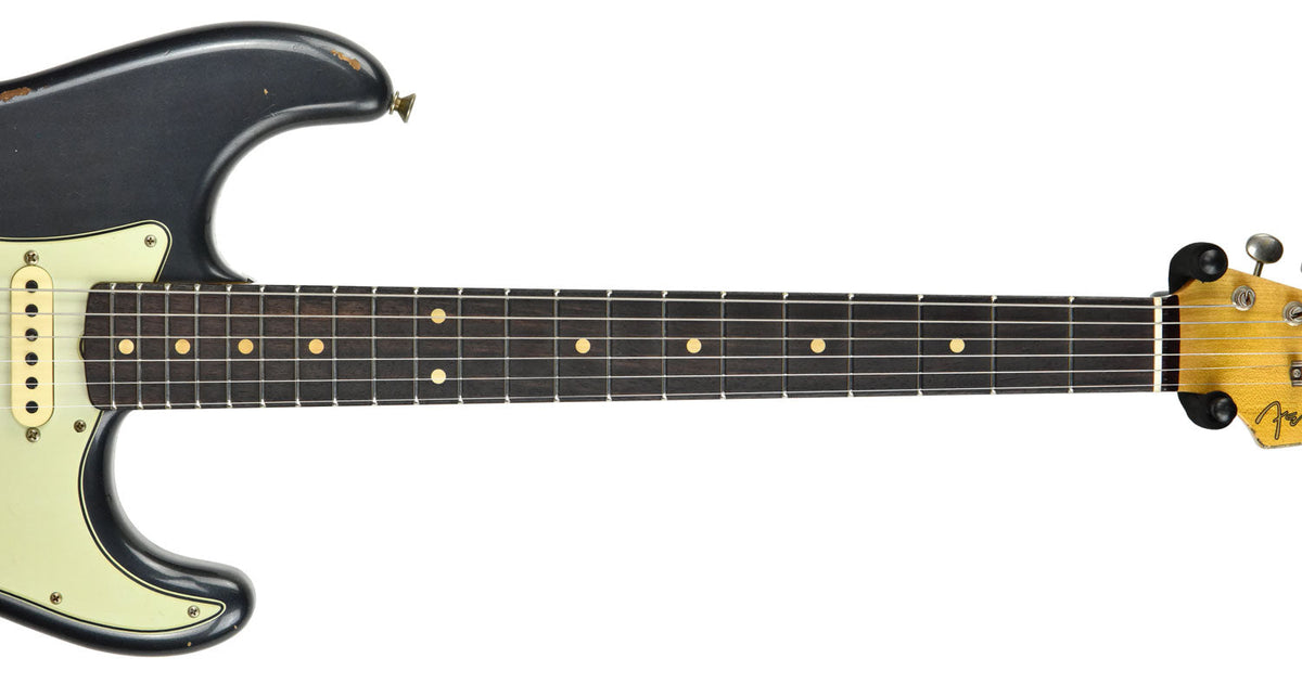 Fender Custom Shop 1961 Stratocaster Relic in Charcoal Frost Metallic CZ539087