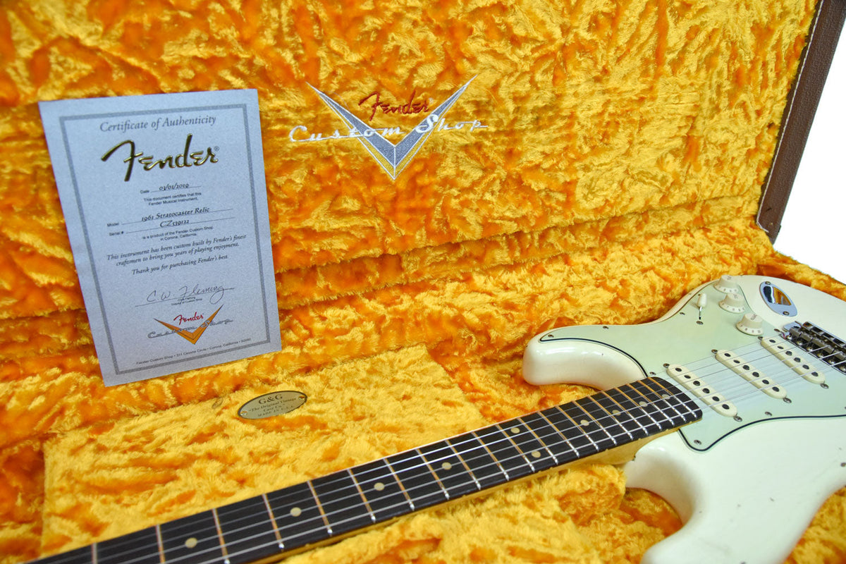 Fender Custom Shop 1961 Stratocaster Relic in Vintage White CZ539122