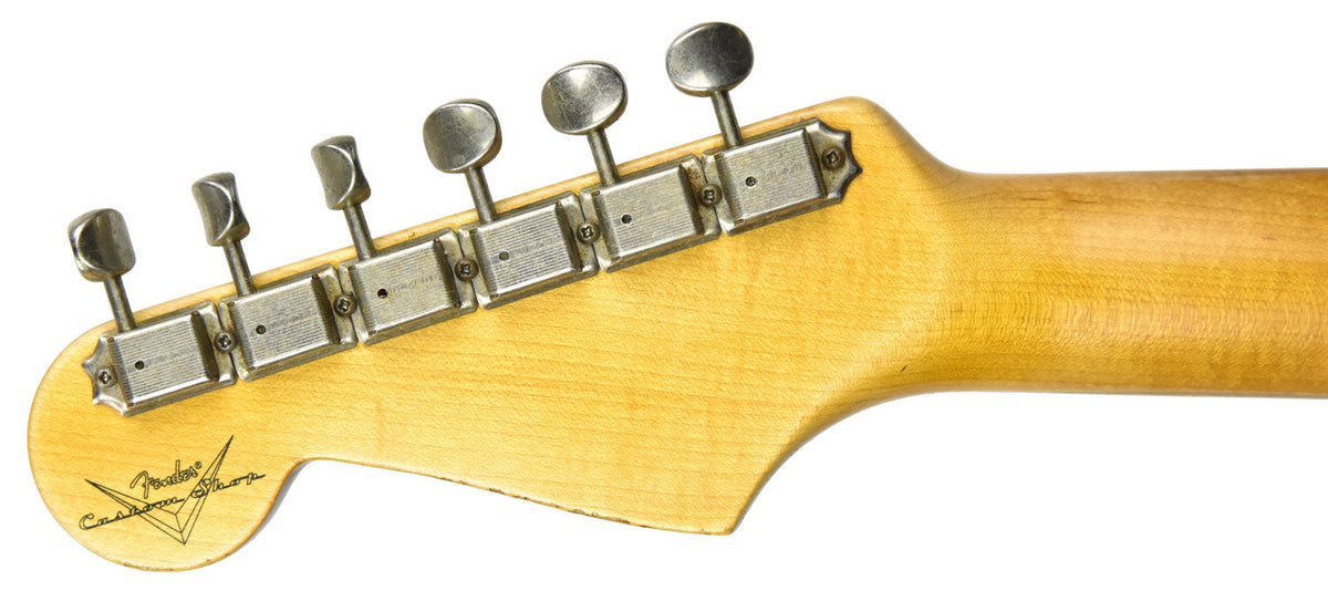 Fender Custom Shop 1961 Stratocaster Relic in Vintage White CZ539122
