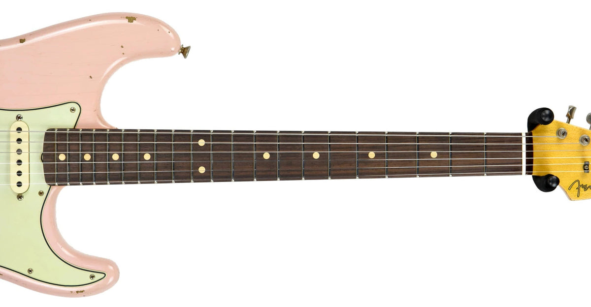 Fender Custom Shop 61 Stratocaster Relic in Shell Pink CZ542972