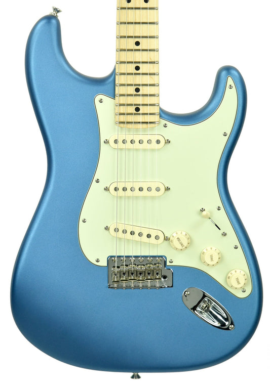 Used Fender American Performer Stratocaster in Satin Lake Placid Blue US18103687