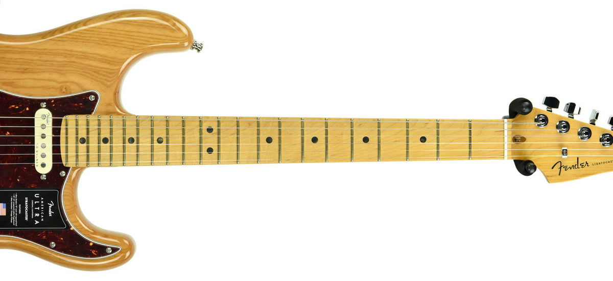 Fender American Ultra Stratocaster in Aged Natural US19079635