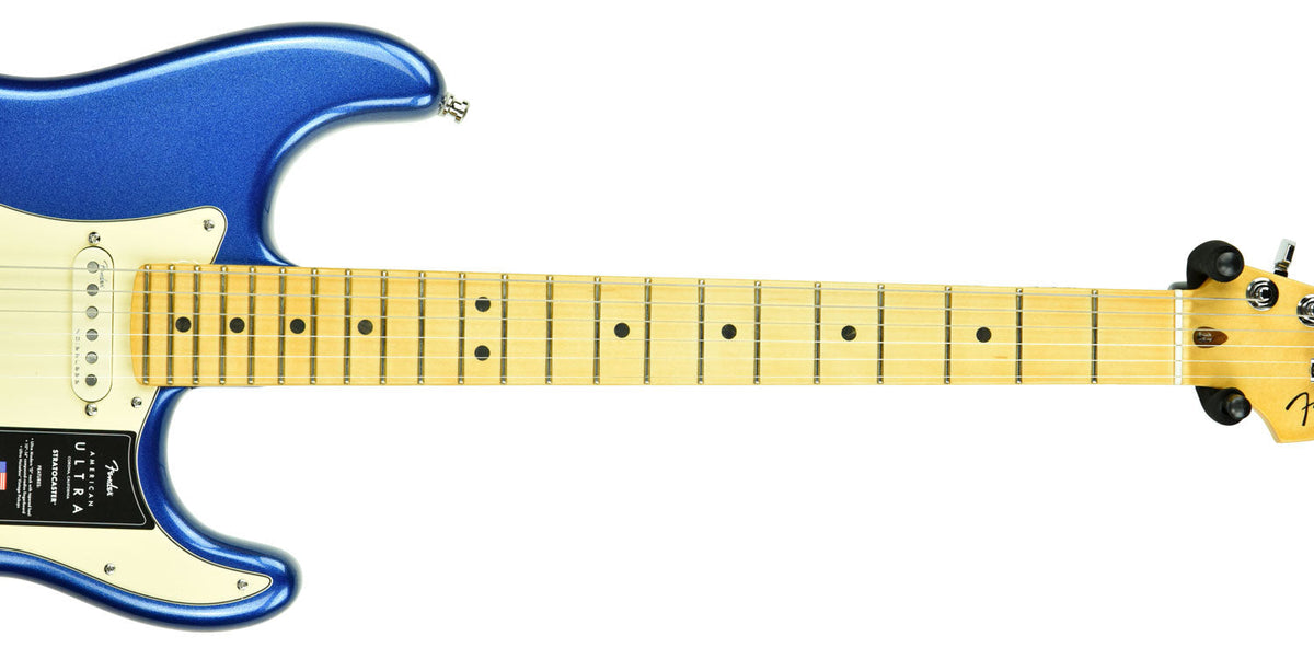 Fender American Ultra Stratocaster in Cobra Blue US19096856