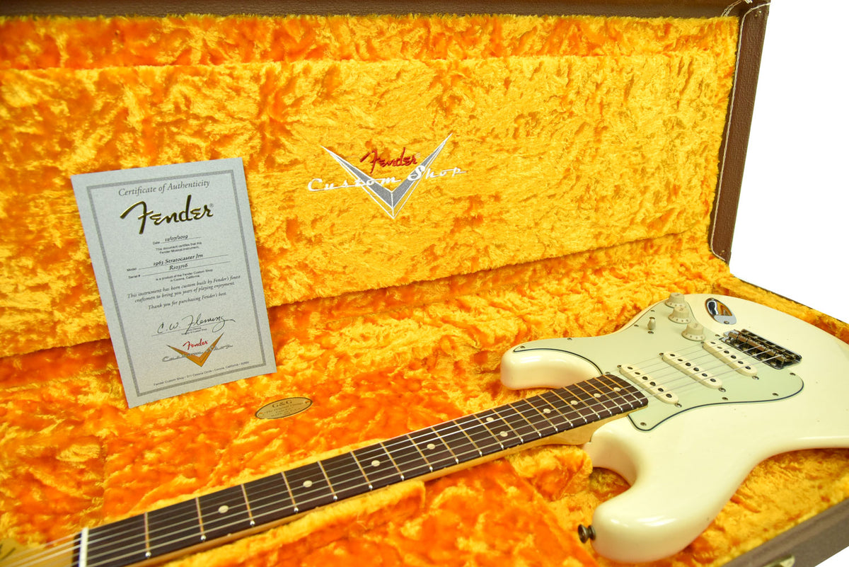 Fender Custom Shop 63 Stratocaster Journeyman Relic in Vintage White R103716