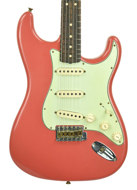 Fender Custom Shop 63 Stratocaster Journeyman Relic in Fiesta Red R104180