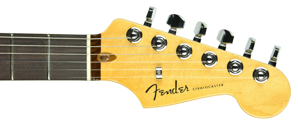 Fender American Ultra Stratocaster HSS in Cobra Blue US20008465