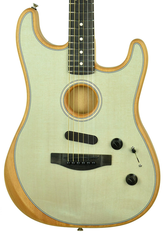 Fender American Acoustasonic Stratocaster in Transparent Sonic Blue US201437