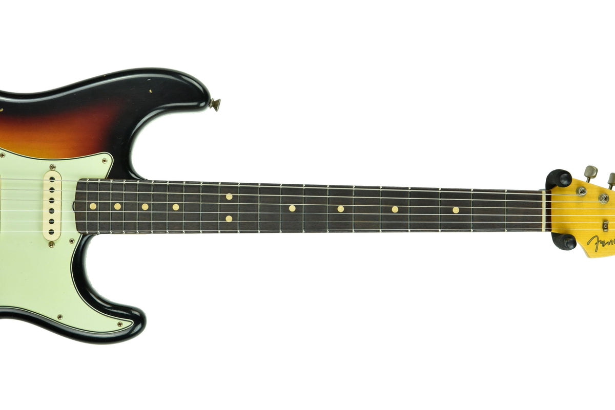 Fender Custom Shop 1963 Stratocaster Journeyman Relic Three Tone Sunburst R105050