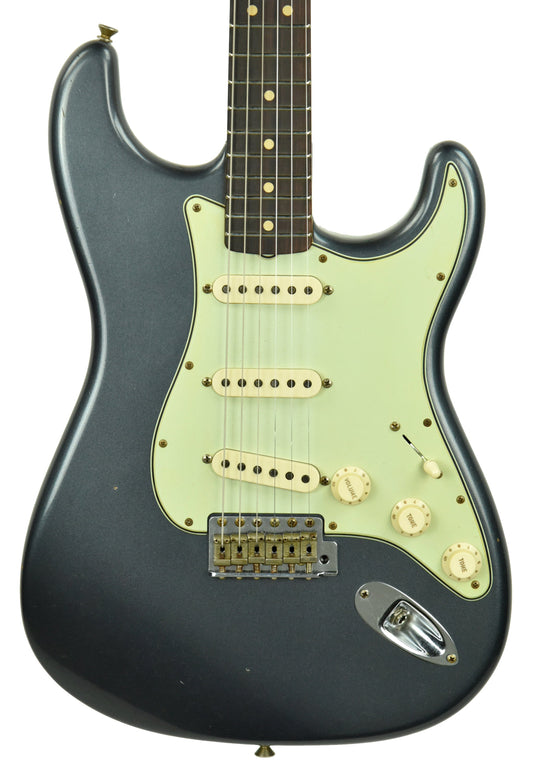 Fender Custom Shop 63 Stratocaster Journeyman Relic in Charcoal Frost Metallic R107957