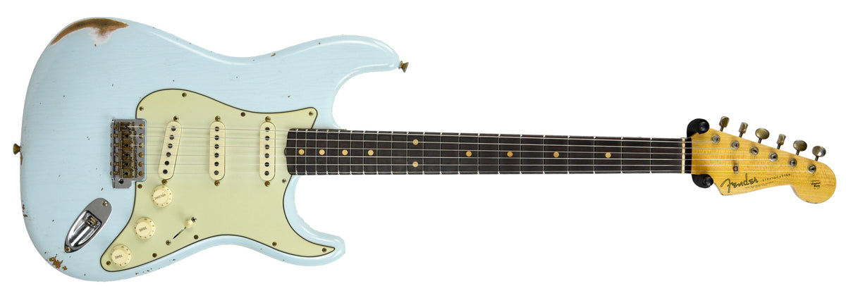Fender Custom Shop 61 Stratocaster Relic in Sonic Blue CZ547569