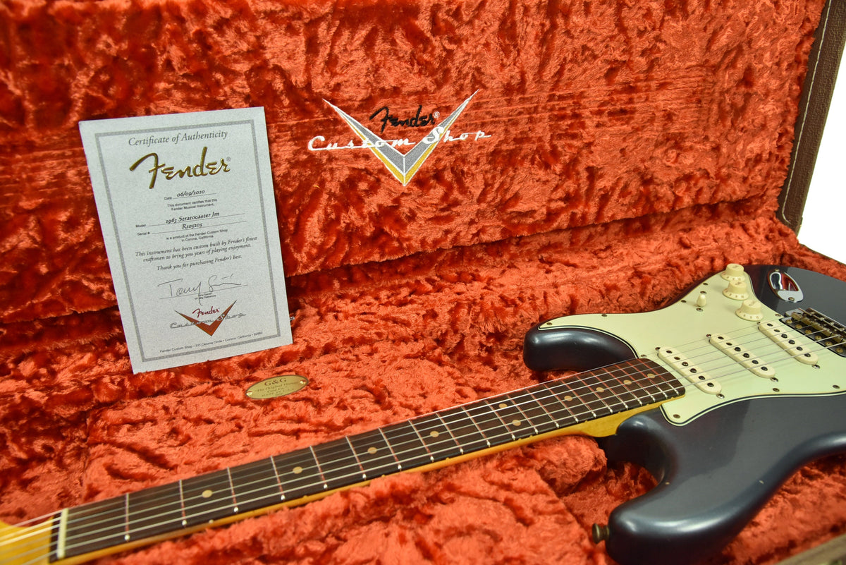 Fender Custom Shop 63 Stratocaster Journeyman Relic in Charcoal Frost Metallic R105205