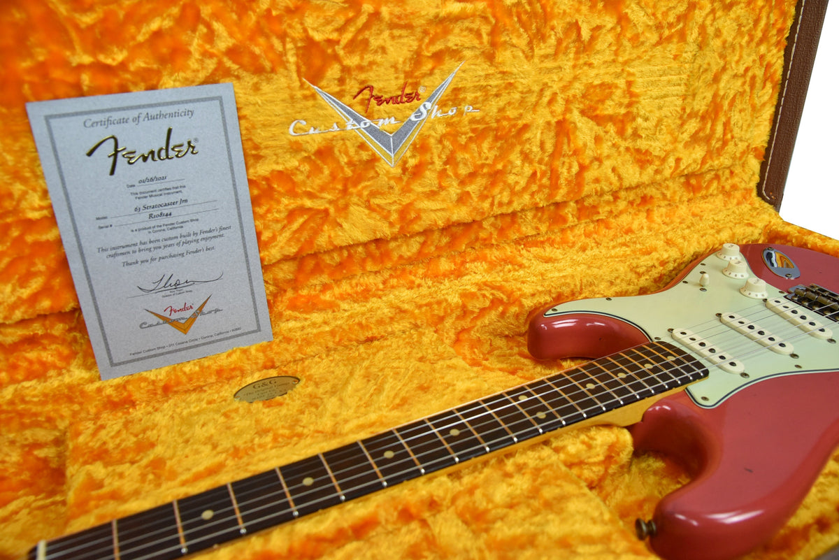 Fender Custom Shop 1963 Stratocaster Journeyman in Fiesta Red R108144