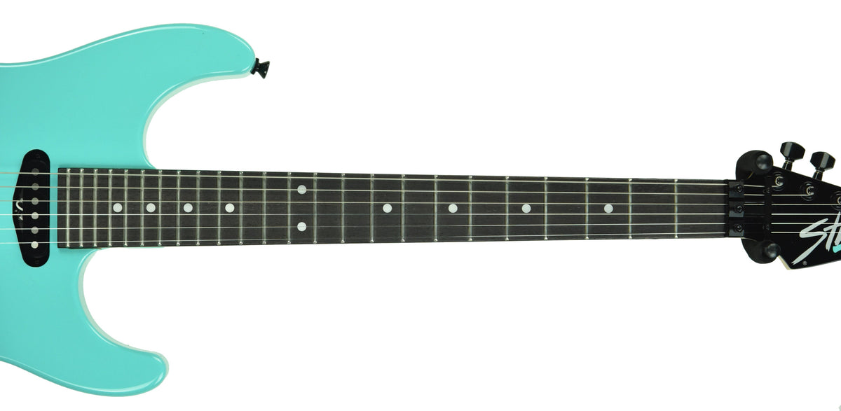 Fender Limited Edition HM Strat in Ice Blue w/Gig Bag JFFC20000398