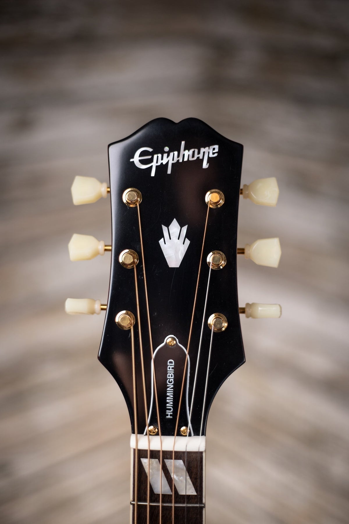 Epiphone Hummingbird Acoustic-Electric with Fishman Sonitone - Aged Cherry Sunburst Gloss