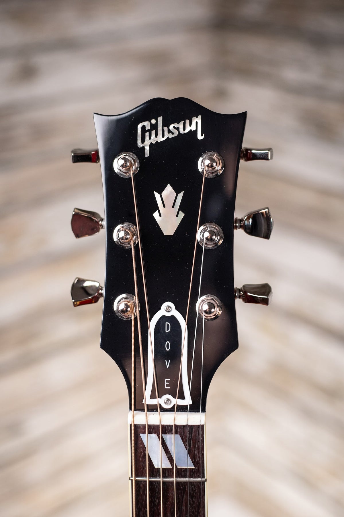 Gibson Dove Original Acoustic-Electric Guitar - Antique Natural