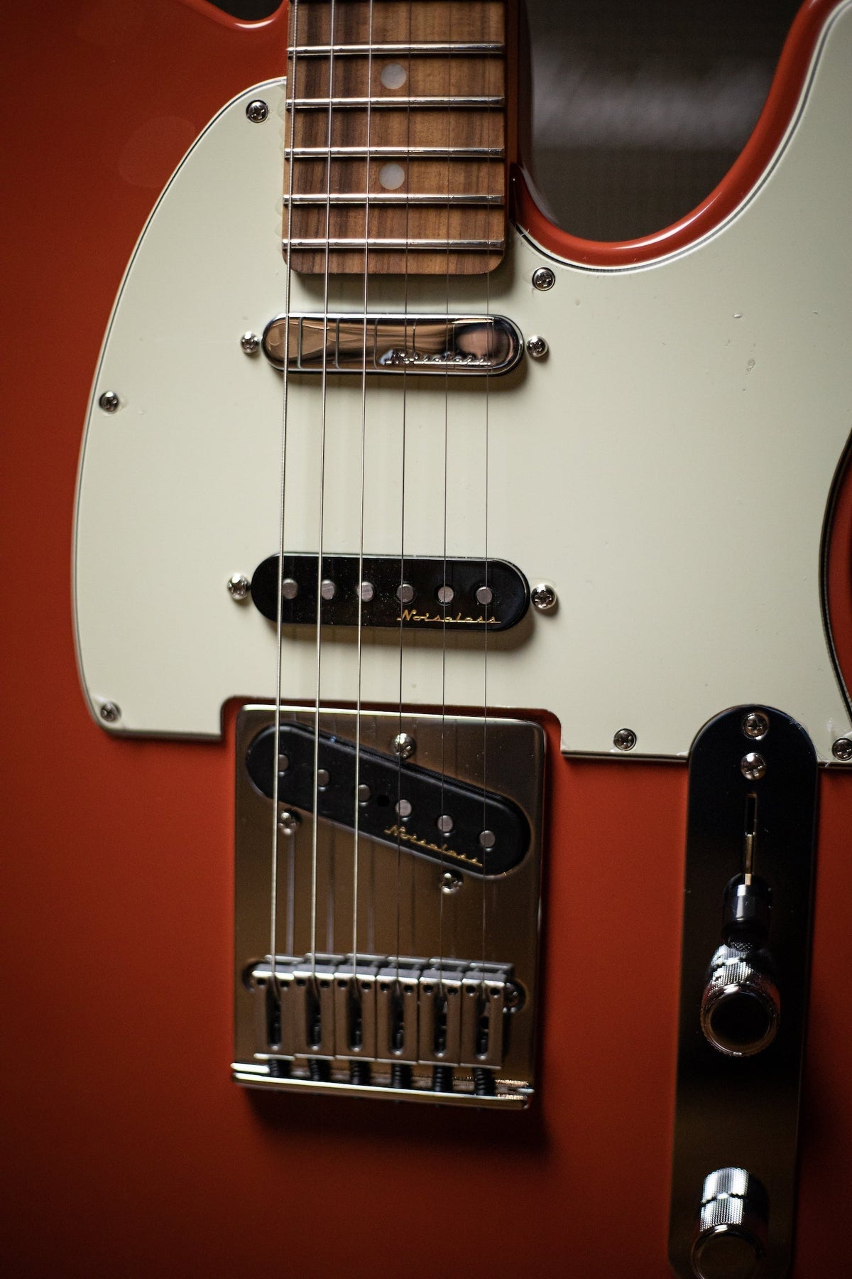 Fender Deluxe Nashville Telecaster Electric Guitar - Fiesta Red