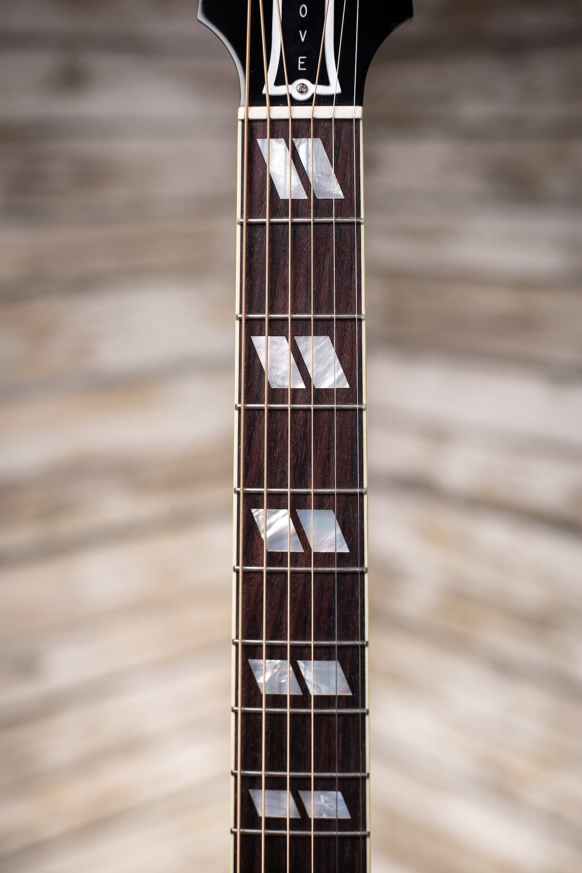 Gibson Dove Original Acoustic-Electric Guitar - Antique Natural