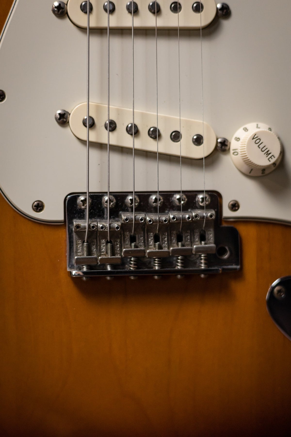 2001 Fender '62 Vintage Reissue Stratocaster - Sunburst