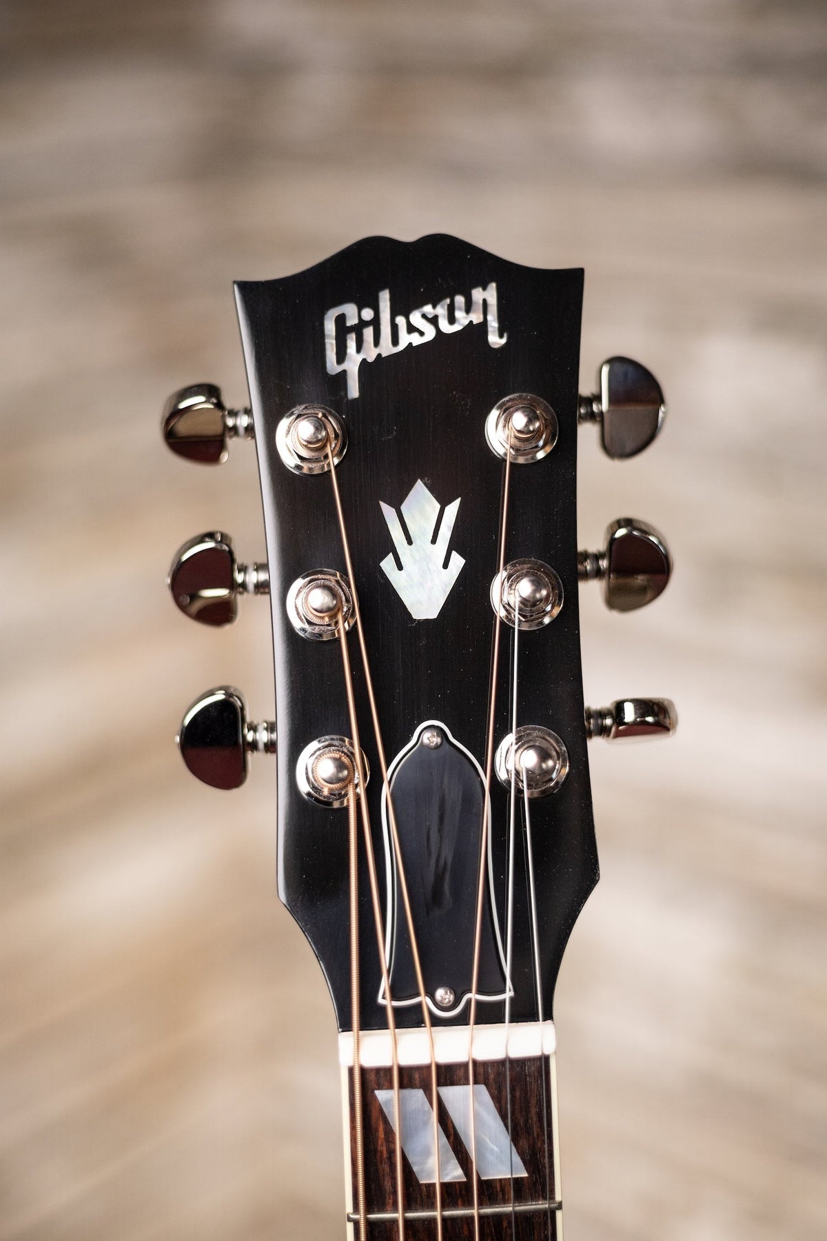 Gibson Hummingbird Standard Acoustic-Electric Guitar - Vintage Sunburst