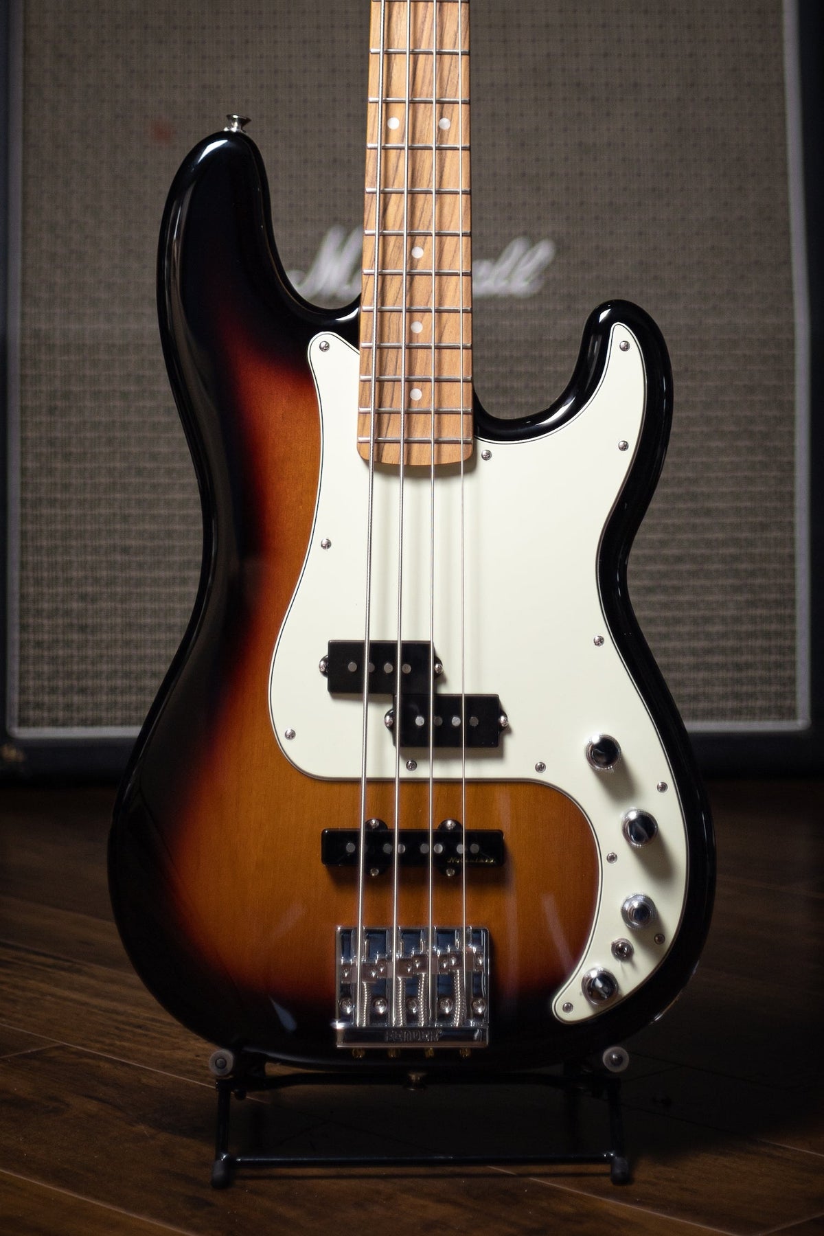 Fender Player Plus Precision Bass - 3 Color Sunburst