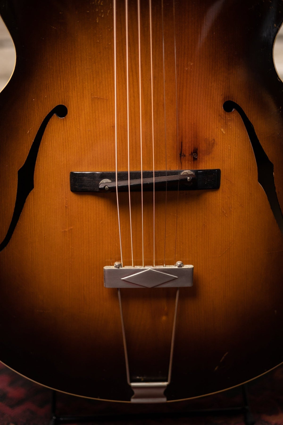 1937 Gibson L-50 Acoustic Guitar - Sunburst