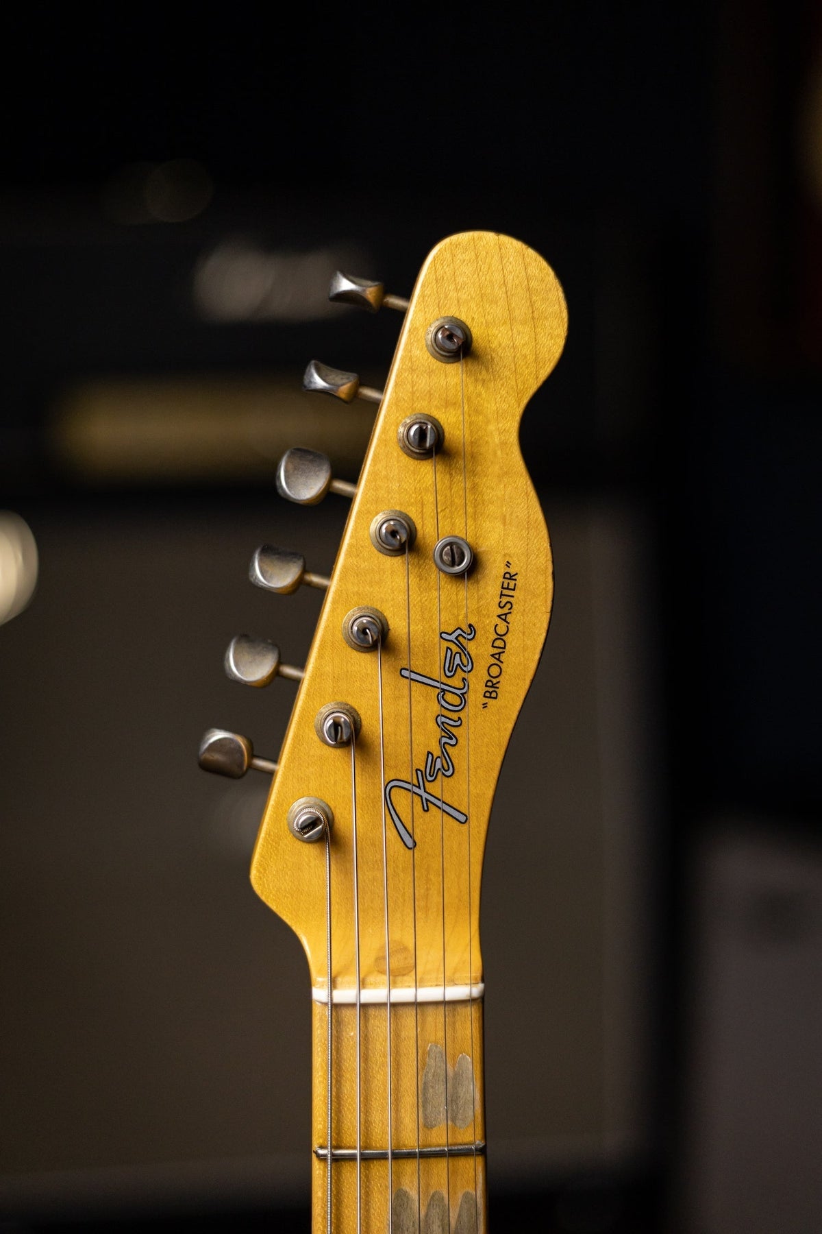 Fender Custom Shop LTD 70th Anniversary Broadcaster Electric Guitar - Aged Relic Nocaster Blonde