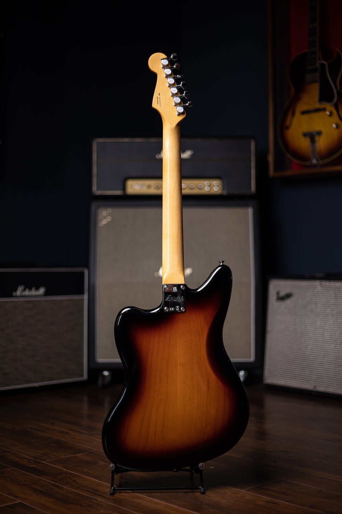 Fender Kurt Cobain Jaguar NOS - 3-Tone Sunburst with Rosewood Fingerboard