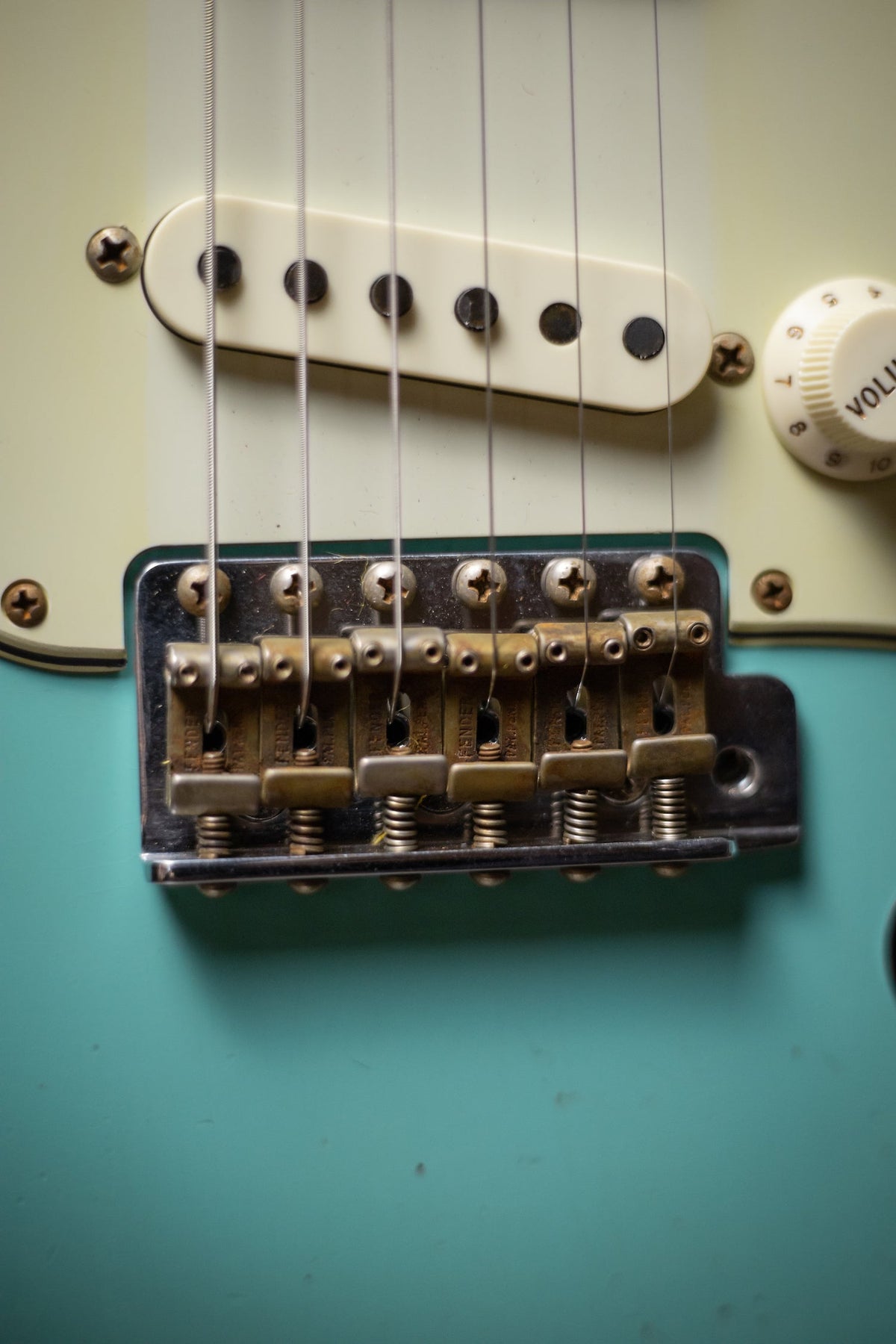 Fender Custom Shop Reissue '60 Stratocaster Heavy Relic Electric Guitar - Seafoam Green