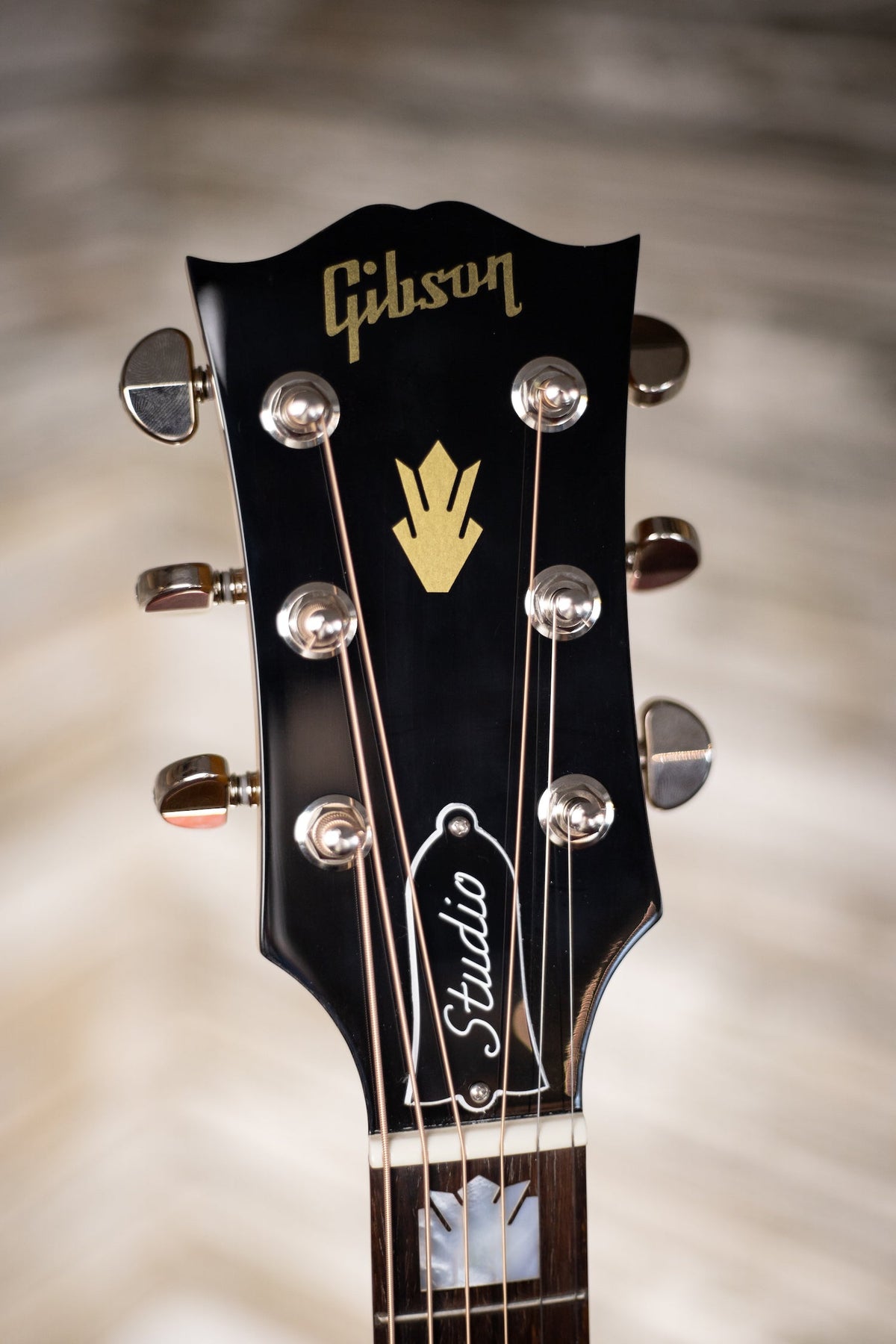 Gibson SJ-200 Studio Rosewood Acoustic-Electric Guitar - Antique Natural