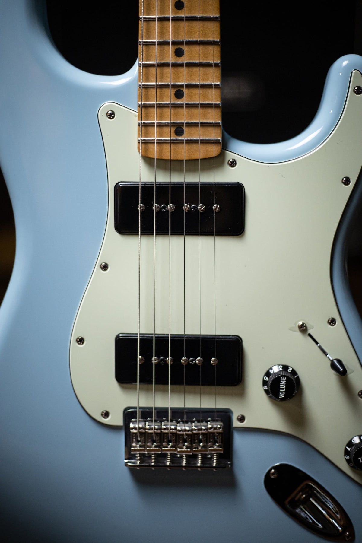 Fender Noventa Stratocaster Electric Guitar - Daphne Blue