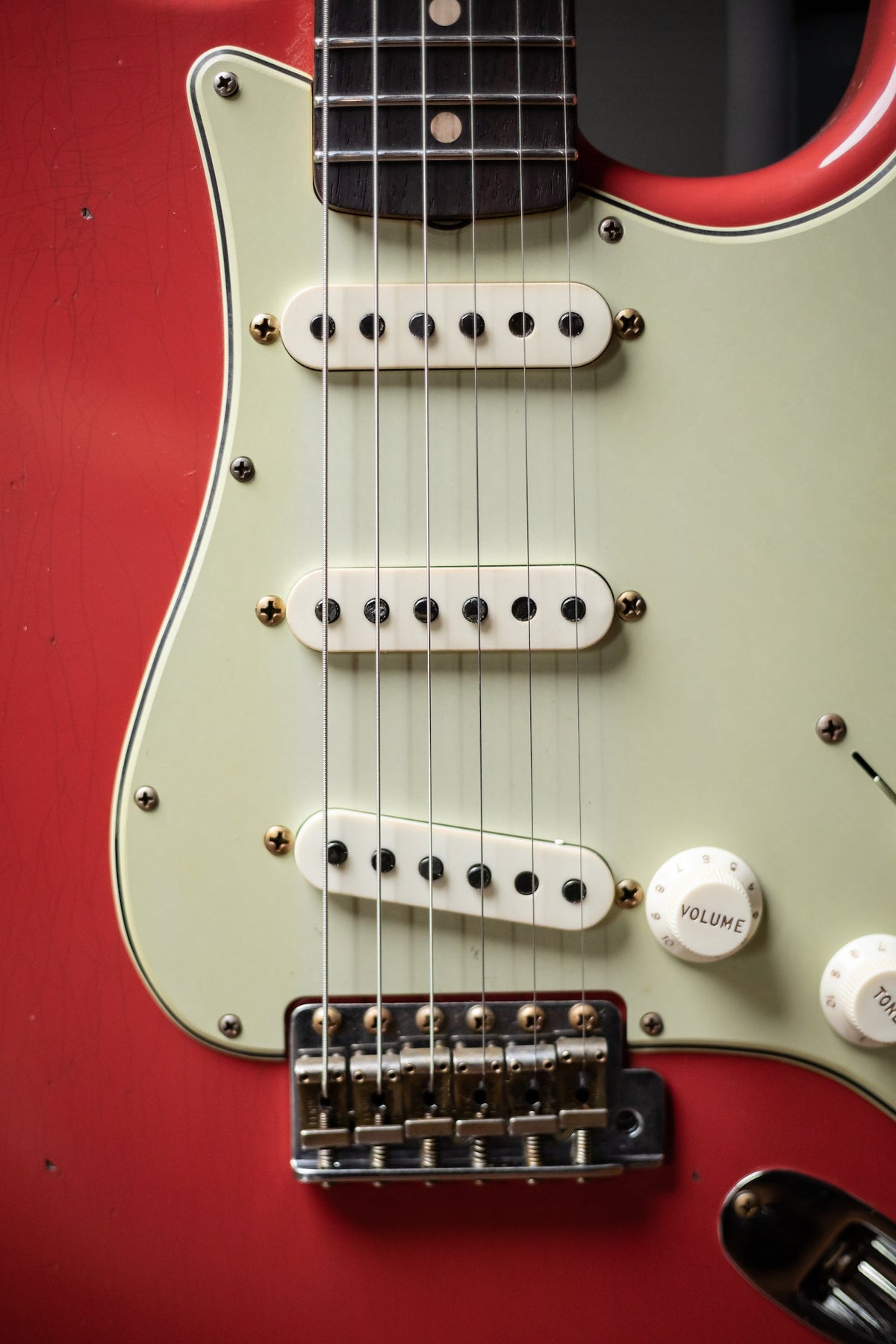 Fender Limited Edition '62/'63 Stratocaster® Journeyman Relic® Electric Guitar - Aged Fiesta Red