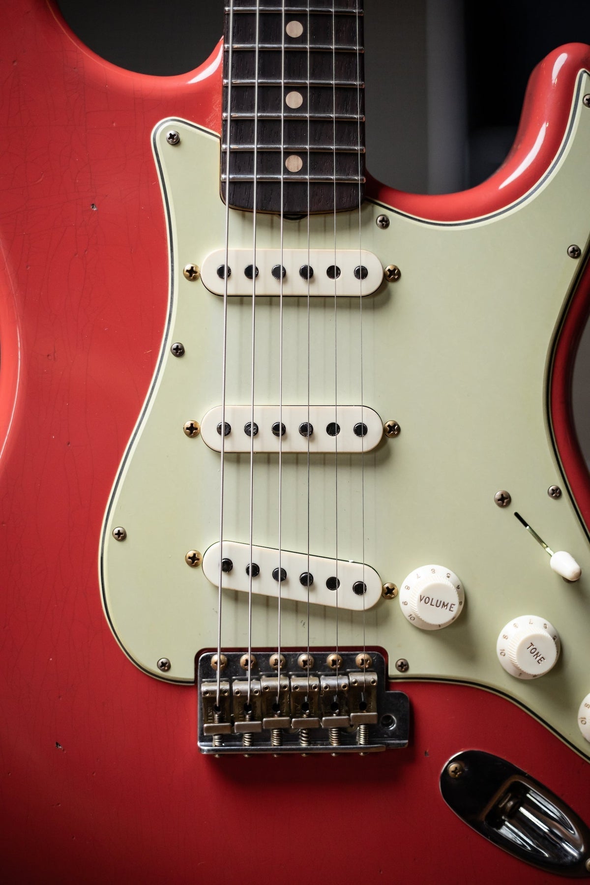 Fender Limited Edition '62/'63 Stratocaster® Journeyman Relic® Electric Guitar - Aged Fiesta Red