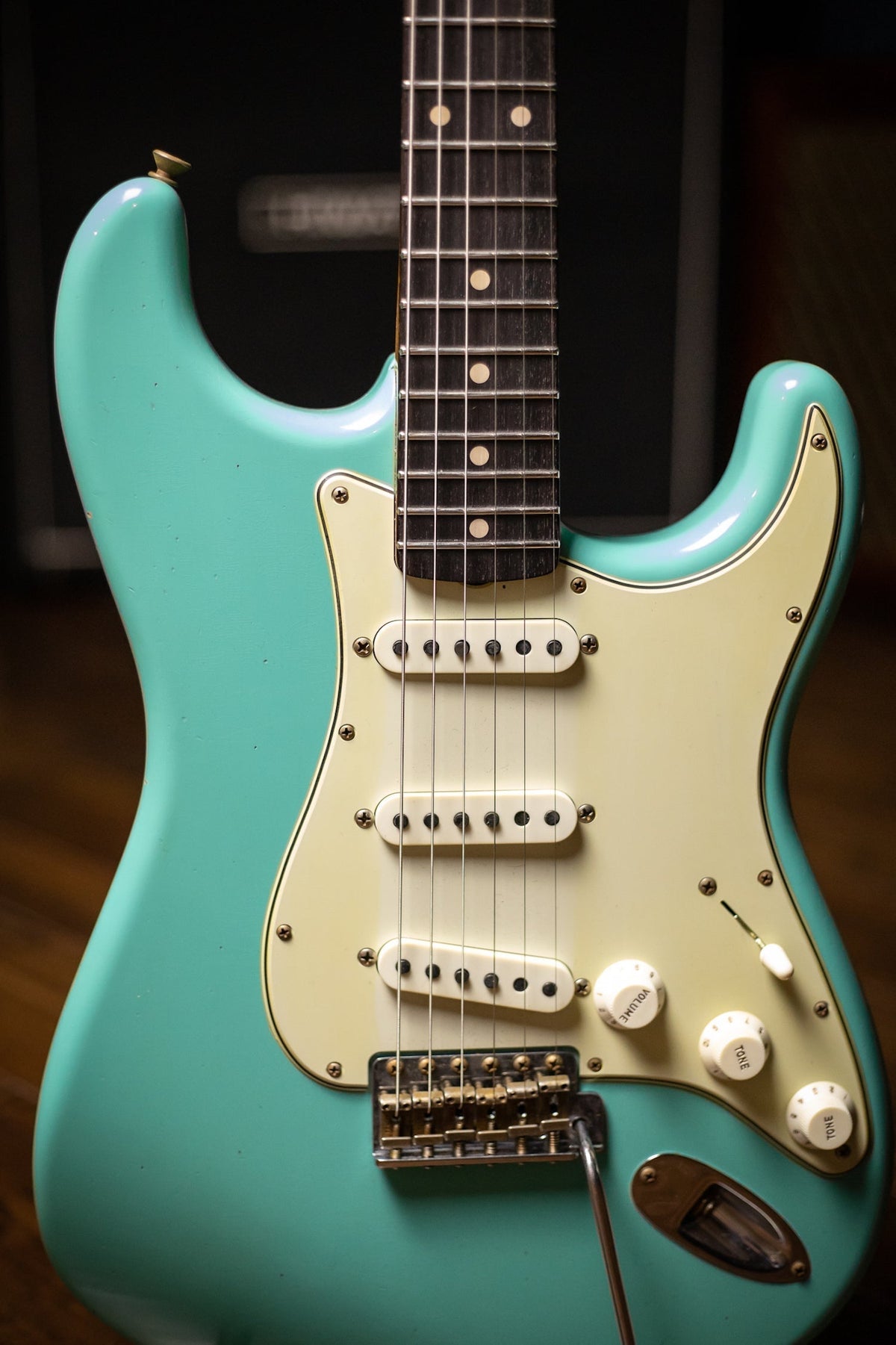 Fender Custom Shop Limited Edition '62/'63 Stratocaster Journeyman Relic Electric Guitar - Aged Seafoam Green