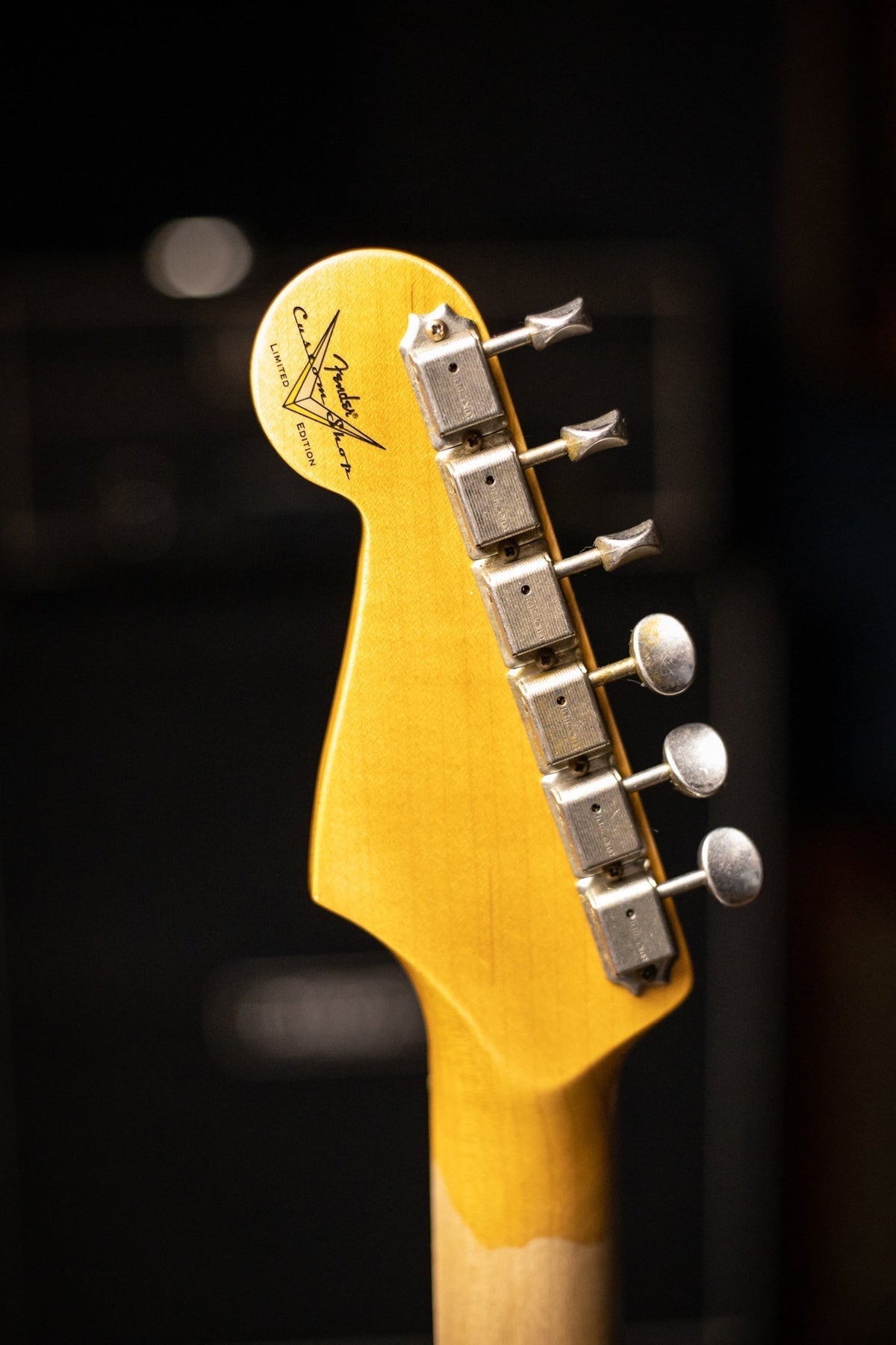 Fender Custom Shop Limited Edition '62/'63 Stratocaster Journeyman Relic Electric Guitar - Aged Seafoam Green